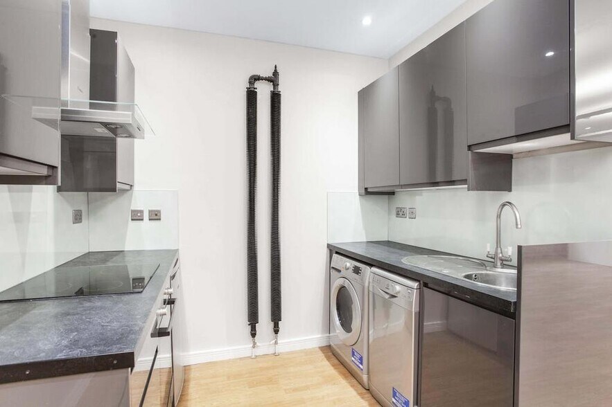 1-4 Christina St, Londres à louer - Photo de l’immeuble – Image 3 sur 13