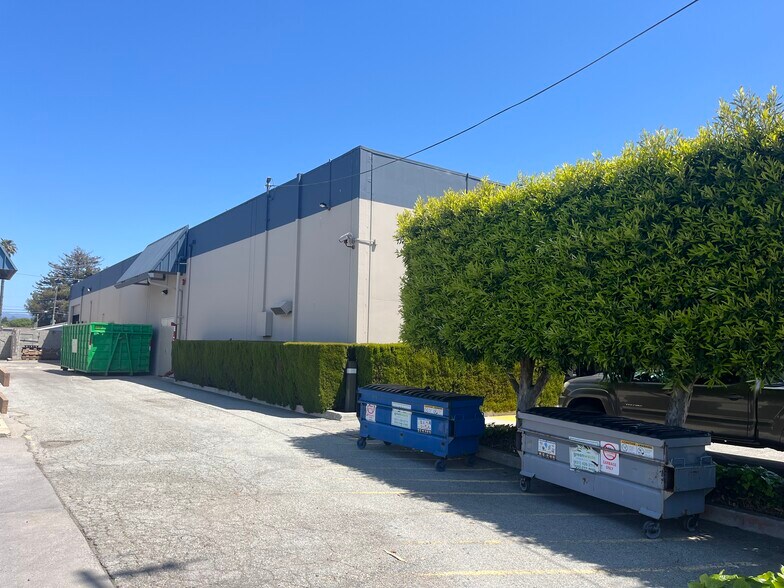1047 17th Ave, Santa Cruz, CA à louer - Photo de l’immeuble – Image 3 sur 13