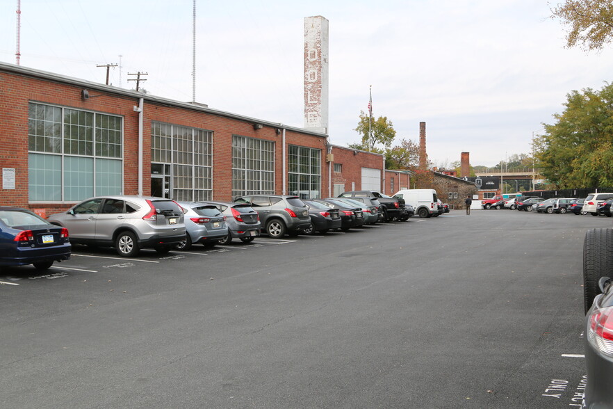 1700 Union Ave, Baltimore, MD à louer - Photo de l’immeuble – Image 1 sur 13