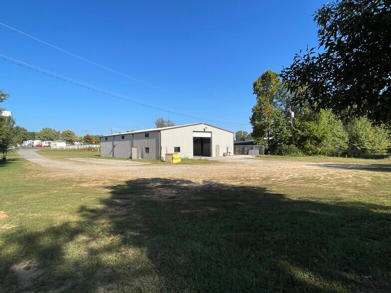 813 Joe Black Rd, Williamston, SC à louer - Photo de l’immeuble – Image 3 sur 25