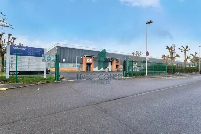 Plus de détails pour Bureau, Local d'activités à louer