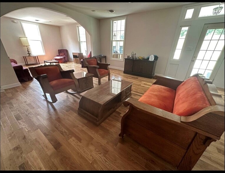 509 W Main St, Fries, VA à vendre - Photo intérieure – Image 3 sur 9