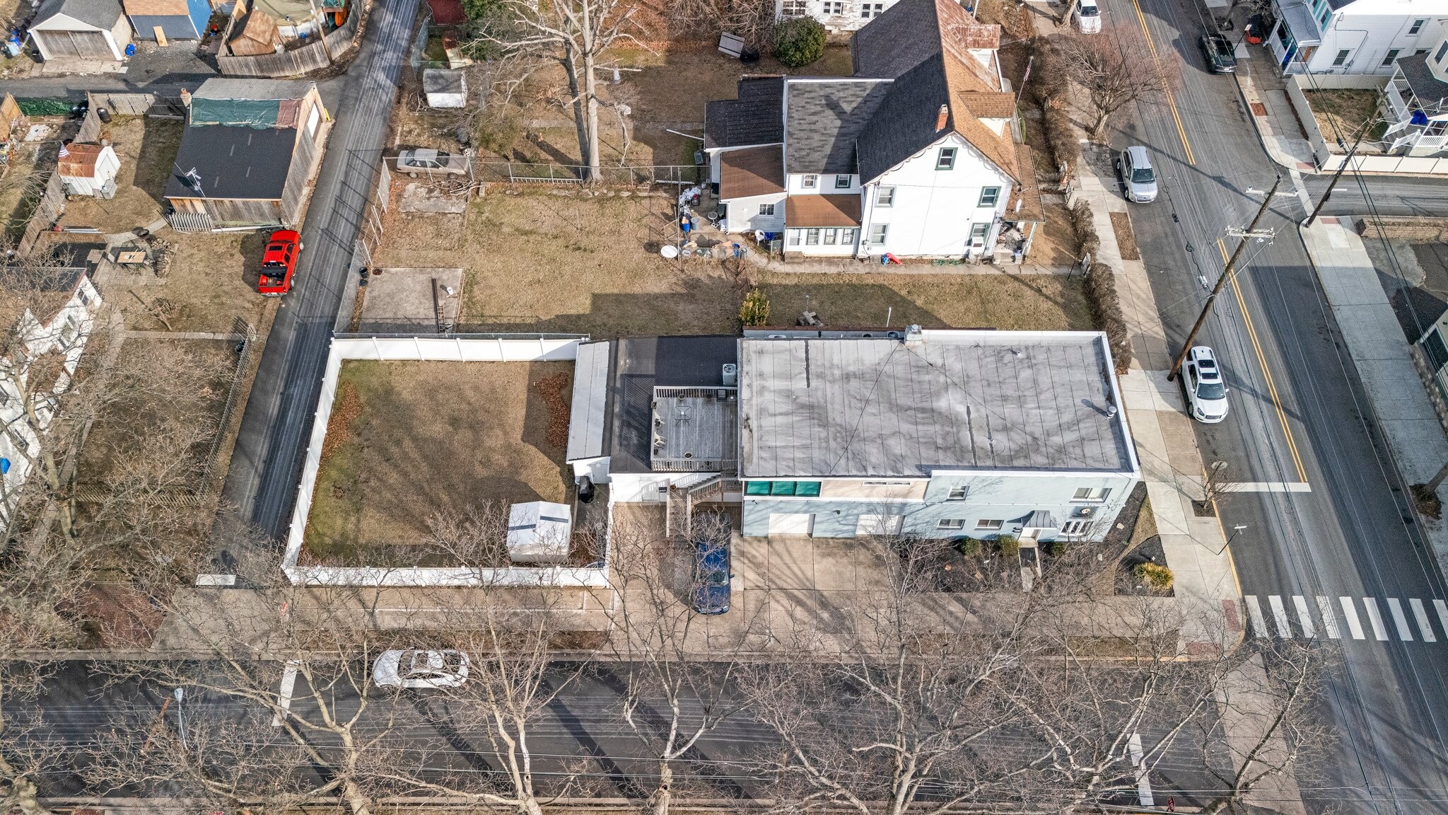 329 Otter St, Bristol, PA à louer Photo de l’immeuble– Image 1 sur 35
