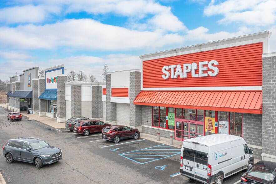 5100-5122 28th St, Grand Rapids, MI à louer - Photo principale – Image 1 sur 7