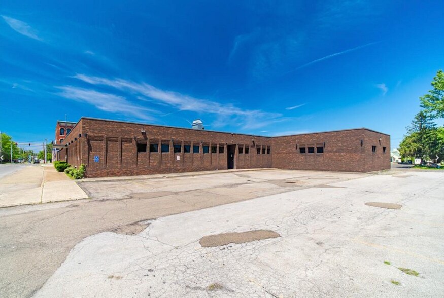8-10 2nd st, Dunkirk, NY à vendre - Photo de l’immeuble – Image 1 sur 10