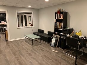 50 Gerard St, Huntington, NY à louer Photo intérieure– Image 2 sur 6