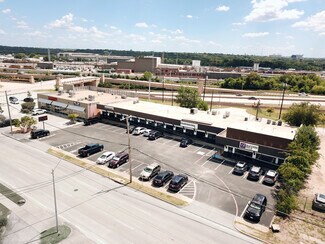 Plus de détails pour 3637 W Vickery Blvd, Fort Worth, TX - Local commercial à louer