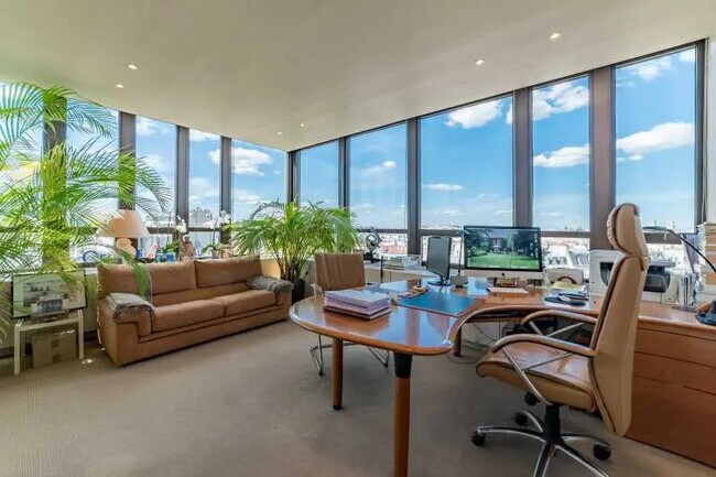 Plus de détails pour 3 Rue De L'Arrivee, Paris - Bureau à vendre