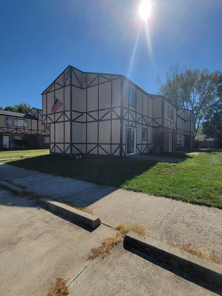 1300 W Breckenridge Dr, Mexico, MO à vendre - Photo principale – Image 1 sur 1