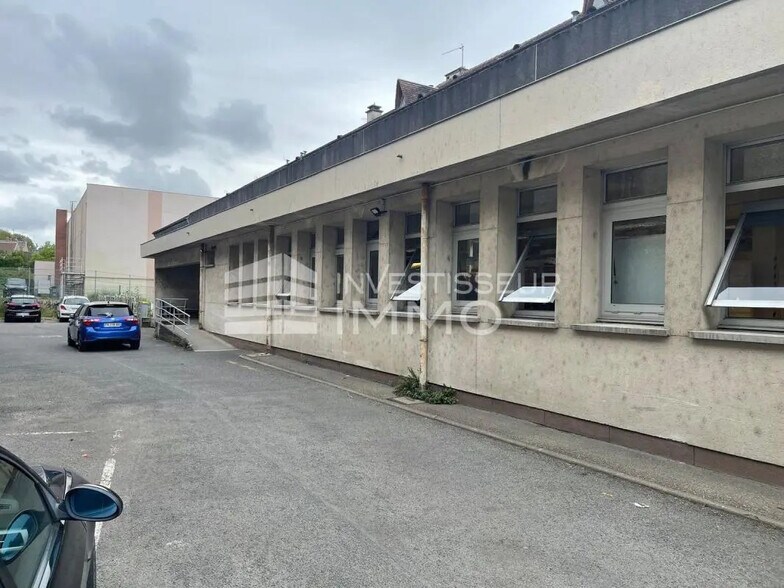 Bureau dans Nemours à louer - Photo de l’immeuble – Image 3 sur 11
