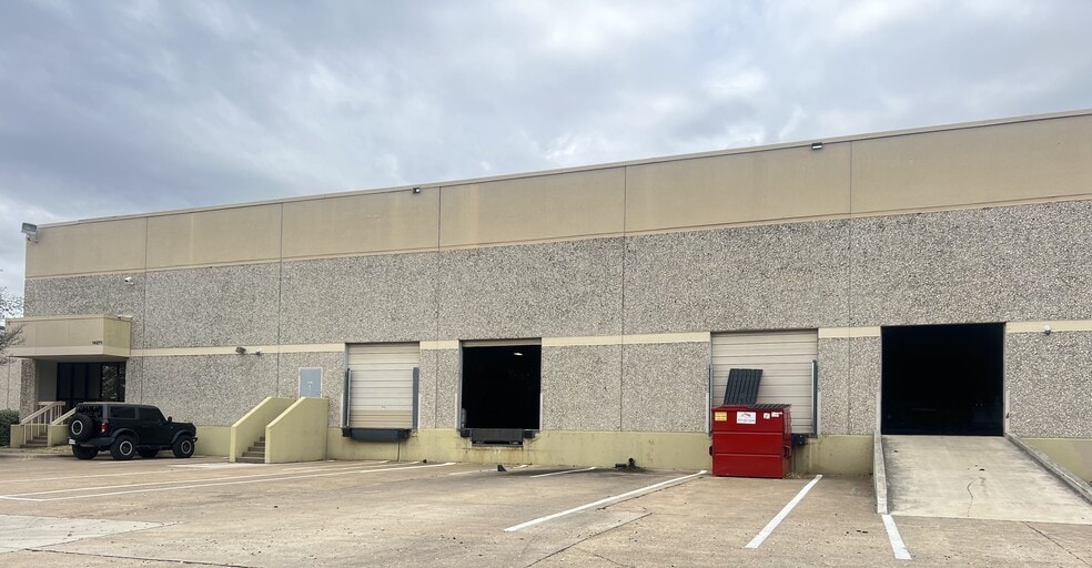 14271-14277 Welch Rd, Farmers Branch, TX à louer - Photo principale – Image 1 sur 3