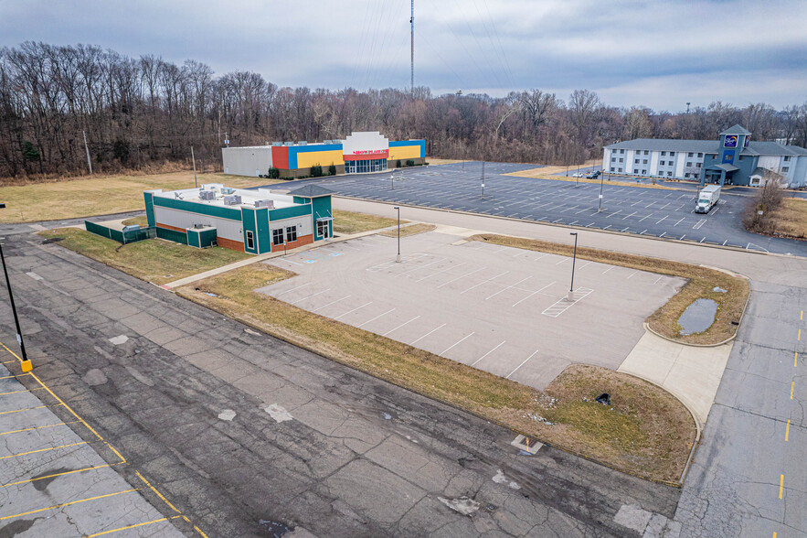 401 Walker Dr, Henderson, KY à vendre - Photo de l’immeuble – Image 3 sur 75