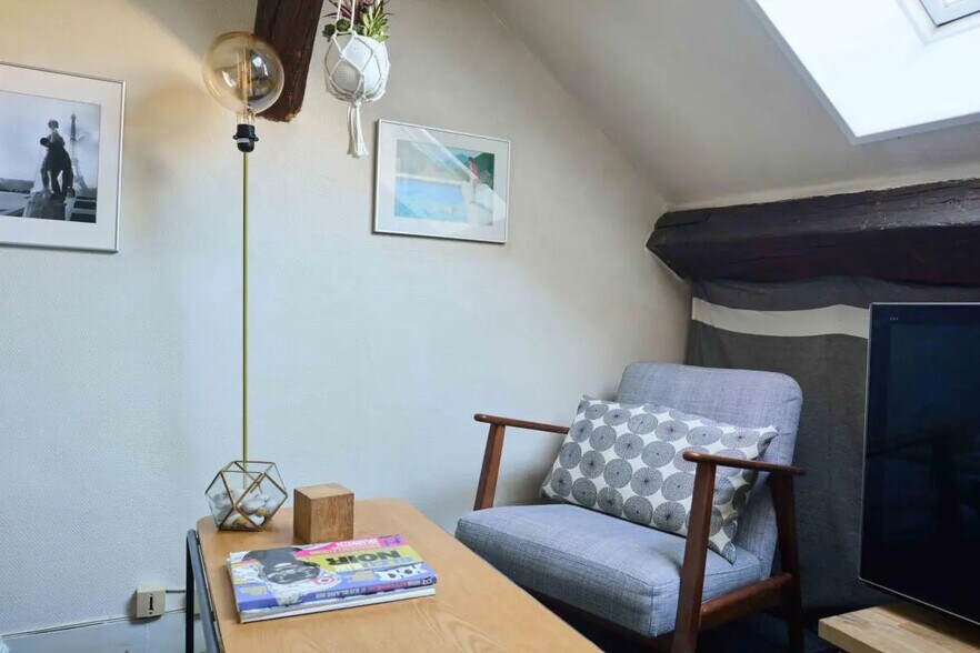 59 Rue Du Faubourg Saint-Antoine, Paris à louer - Photo de l’immeuble – Image 3 sur 5