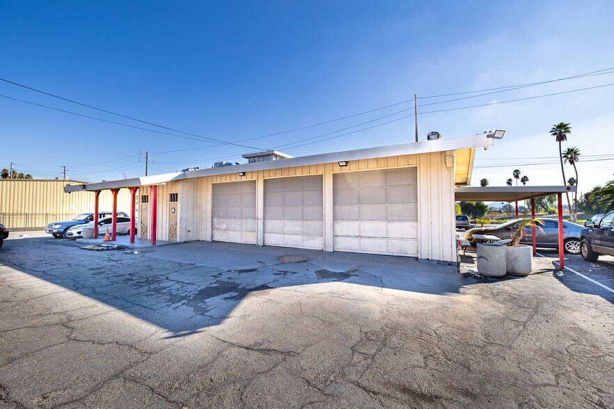 847 E Valley Blvd, Colton, CA à louer - Photo de l’immeuble – Image 3 sur 5