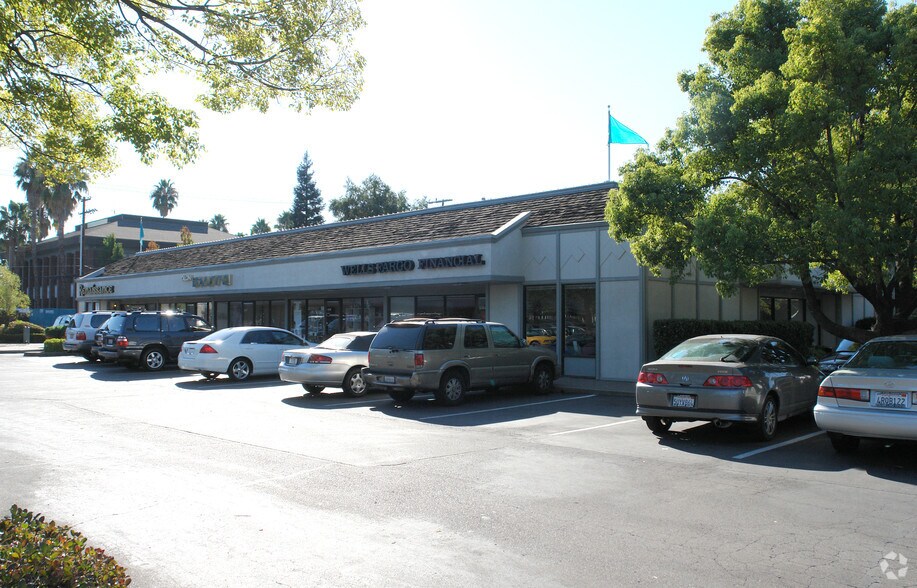 2354-2362 Fair Oaks Blvd, Sacramento, CA à louer - Photo de l’immeuble – Image 2 sur 12