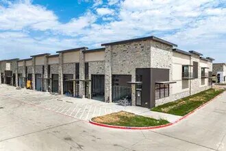 2601 TX-121, Lewisville, TX à louer - Photo de l’immeuble – Image 2 sur 17