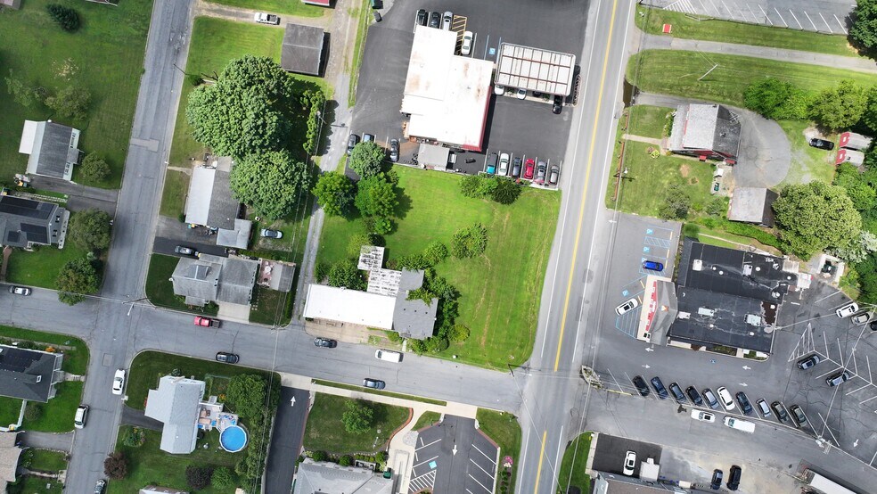 4100 William Penn Hwy, Easton, PA à louer - Photo de l’immeuble – Image 2 sur 13