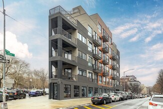 Plus de détails pour 494 Manhattan Ave, Brooklyn, NY - Local commercial à louer