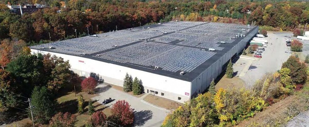 100 Adams Rd, Clinton, MA à louer - Photo de l’immeuble – Image 1 sur 6
