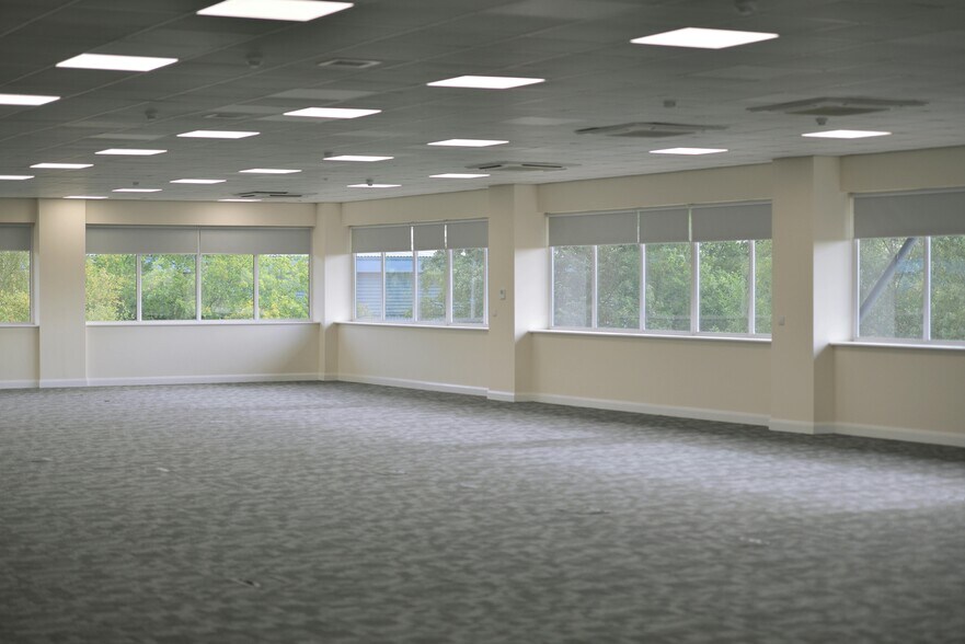 Gateway Crescent, Oldham à louer - Photo intérieure – Image 2 sur 10