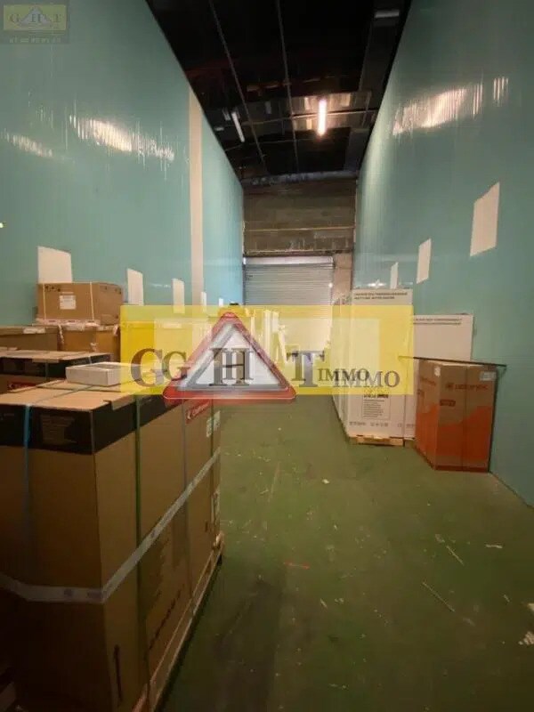 Plus de détails pour Industriel/Logistique à louer