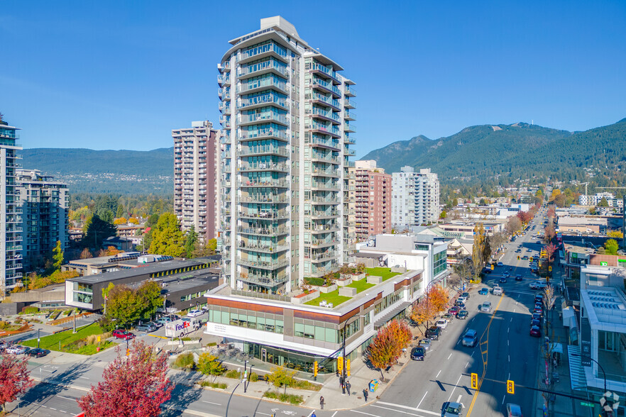 1321 Lonsdale Av, North Vancouver, BC à louer - Photo de l’immeuble – Image 3 sur 6