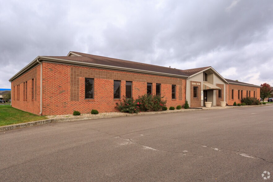3500-3550 W Fox Ridge Ln, Muncie, IN à louer - Photo de l’immeuble – Image 1 sur 5