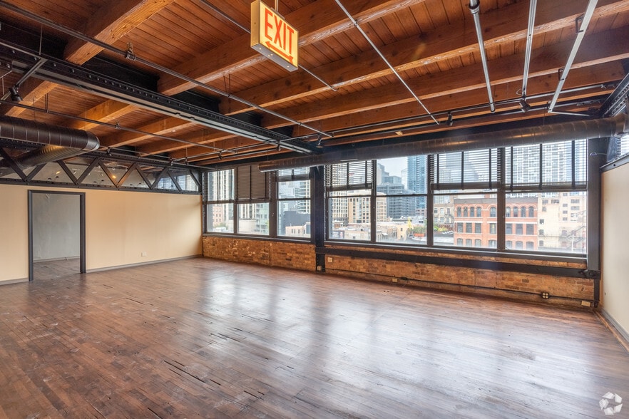213 W Institute Pl, Chicago, IL à louer - Photo intérieure – Image 3 sur 42
