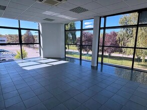 2 Rue Jean Monnet, Chevigny-Saint-Sauveur à vendre Photo intérieure– Image 2 sur 8