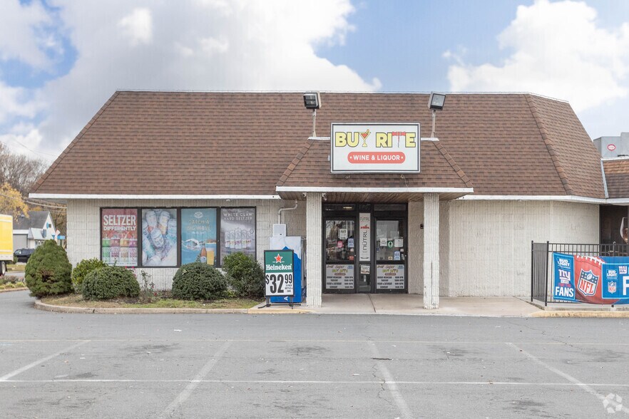 661 State Highway 33, Hamilton, NJ à louer - Photo de l’immeuble – Image 3 sur 3