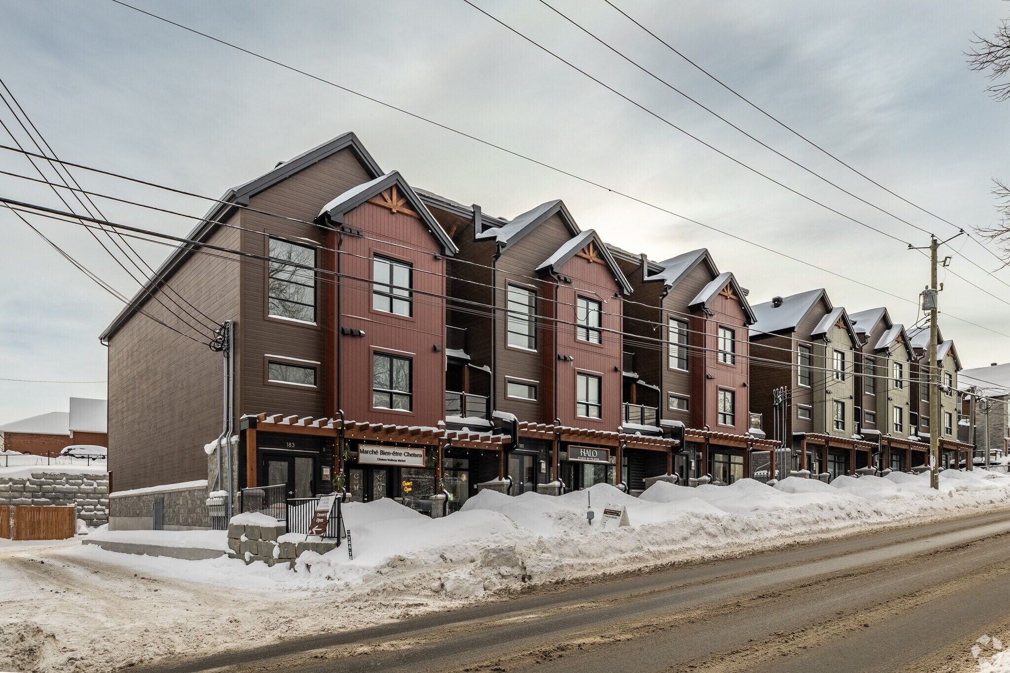 185 Ch D'old Chelsea, Chelsea, QC à louer Photo principale– Image 1 sur 3