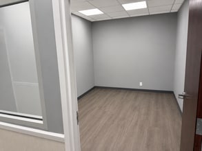 1373 Broad St, Clifton, NJ à louer Photo intérieure– Image 2 sur 5