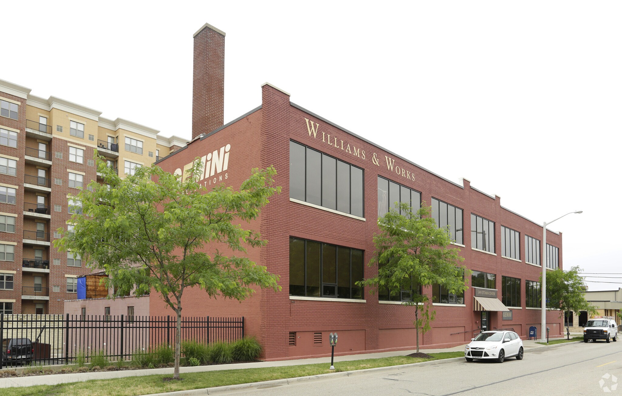 549 Ottawa Ave NW, Grand Rapids, MI à louer Photo principale– Image 1 sur 3