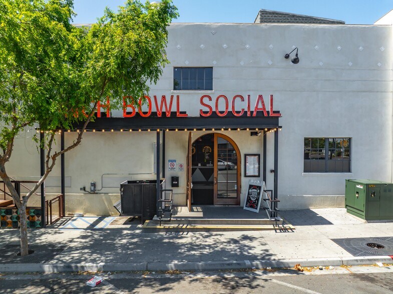 1485 E St, San Diego, CA à vendre - Photo de l’immeuble – Image 3 sur 14