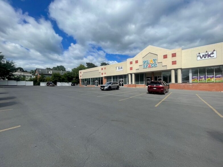 104-106 North St, Auburn, NY à louer - Photo de l’immeuble – Image 2 sur 8