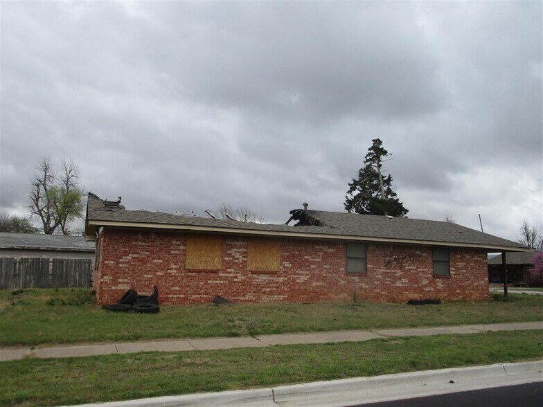 545 SW 27th St, Oklahoma City, OK à vendre - Photo principale – Image 1 sur 1