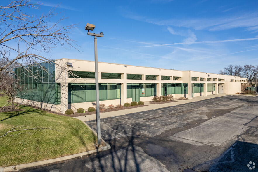 1253 Kemper Meadow Dr, Cincinnati, OH à vendre - Photo de l’immeuble – Image 3 sur 4