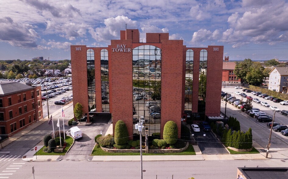 101 Plain St, Providence, RI à louer - Photo de l’immeuble – Image 1 sur 4