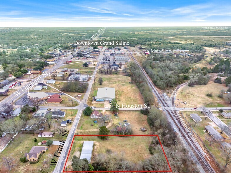 601 Frank st, Grand Saline, TX à vendre - Photo de l’immeuble – Image 2 sur 20