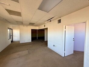 3175-3189 Midway Dr, San Diego, CA à louer Photo intérieure– Image 2 sur 3