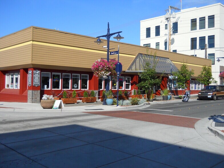 409 Pacific Ave, Bremerton, WA à louer - Photo de l’immeuble – Image 2 sur 2