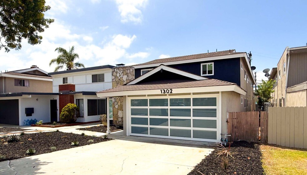 1302 Amethyst St, Redondo Beach, CA à vendre - Photo de l’immeuble – Image 2 sur 17