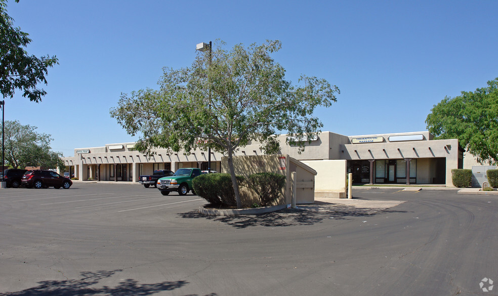 7802 N 43rd Ave, Glendale, AZ à louer - Photo de l’immeuble – Image 3 sur 5