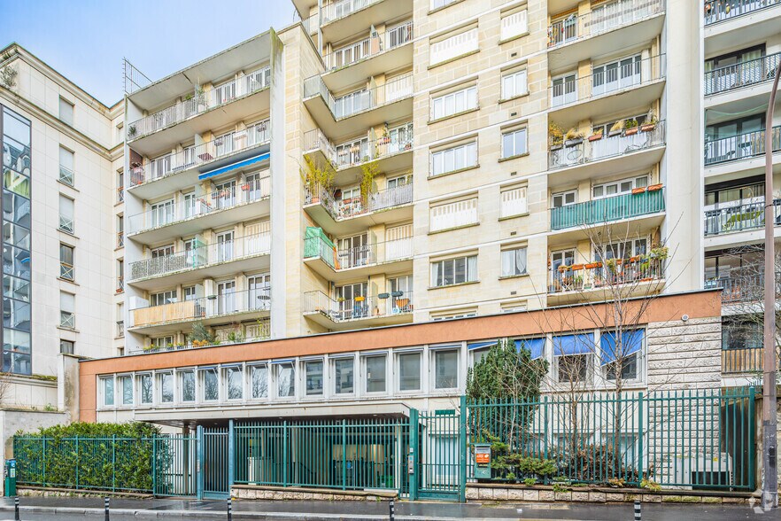 73 Rue Saint-Fargeau, Paris à louer - Photo de l’immeuble – Image 2 sur 4