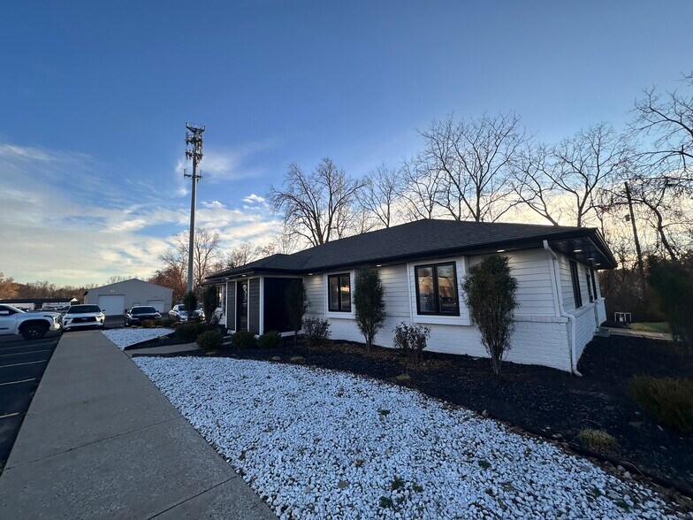 2630 84th SW st, Byron Center, MI à vendre - Photo de l’immeuble – Image 2 sur 10