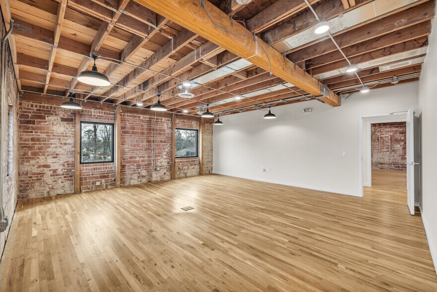 2516 E 15th St, Tulsa, OK à louer - Photo de l’immeuble – Image 3 sur 27