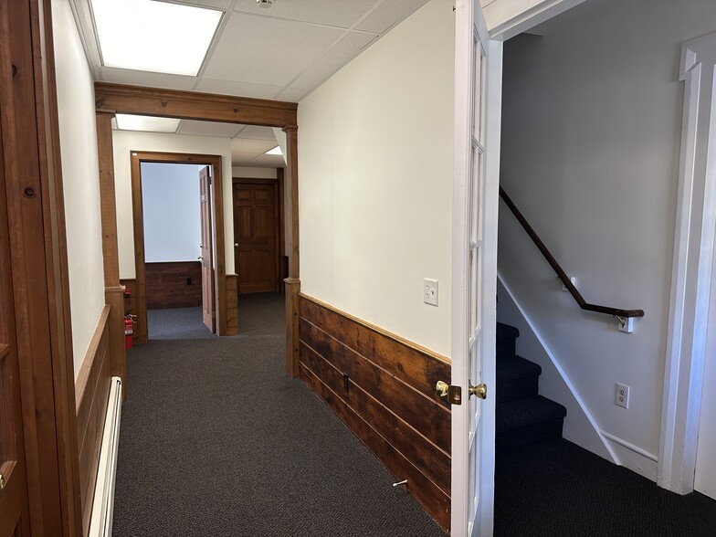 406 Main St, Great Barrington, MA à vendre - Photo intérieure – Image 3 sur 30