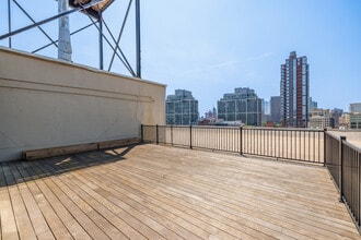 20 Jay St, Brooklyn, NY à louer Photo de l’immeuble– Image 1 sur 6