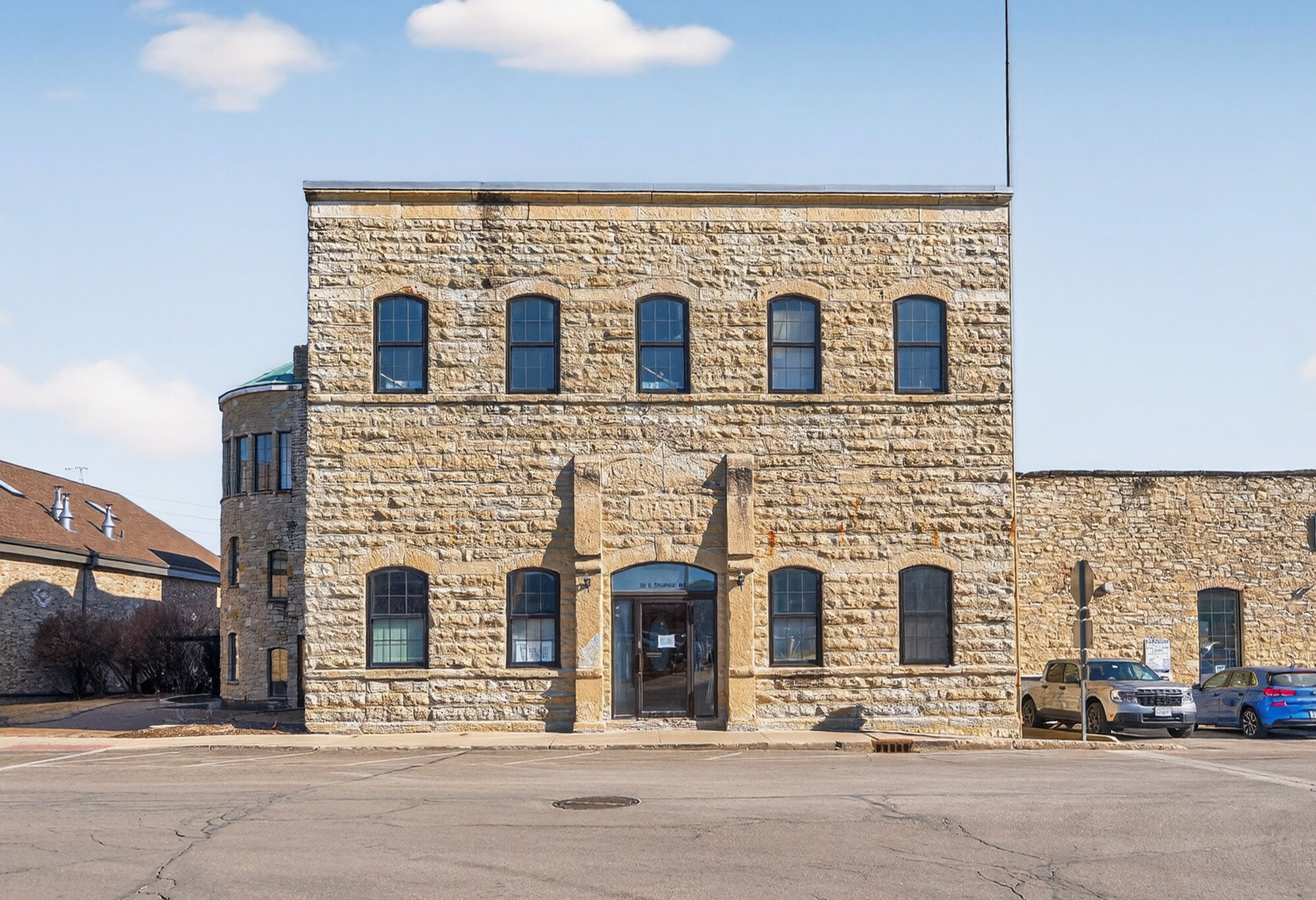 30 S Shumway Ave, Batavia, IL à louer Photo de l’immeuble– Image 1 sur 10