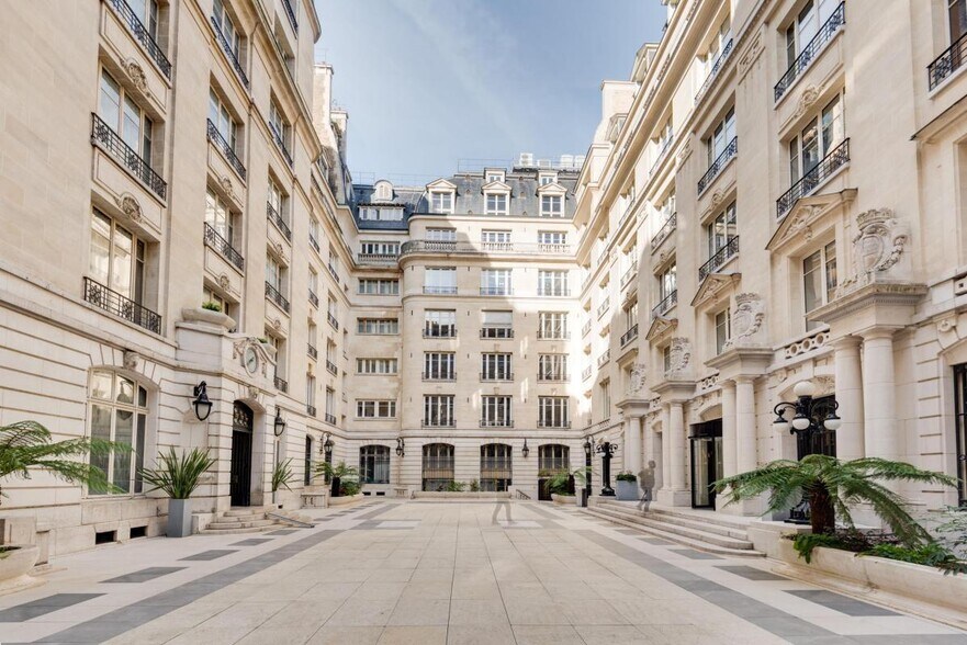 Bureau dans Paris à louer - Photo de l’immeuble – Image 3 sur 9
